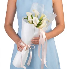 7 Белых Калл в упаковке