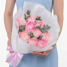 9 Розовых Ранункулюсов и Эвкалипт