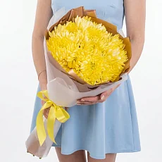 9 Желтых Игольчатых Хризантем в упаковке