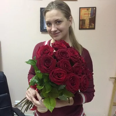 Наша очаровательная получательница букета Наталья