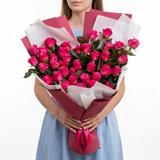 35 малиновых роз (60 см)