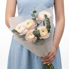 Ранункулюсы с Эвкалиптом