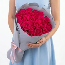 25 Малиновых  Кенийских Роз