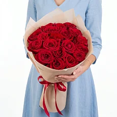 19 Бордовых Роз