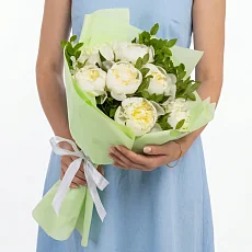 7 Пионов с зеленью