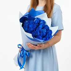 25 Синих ярких роз в упаковке