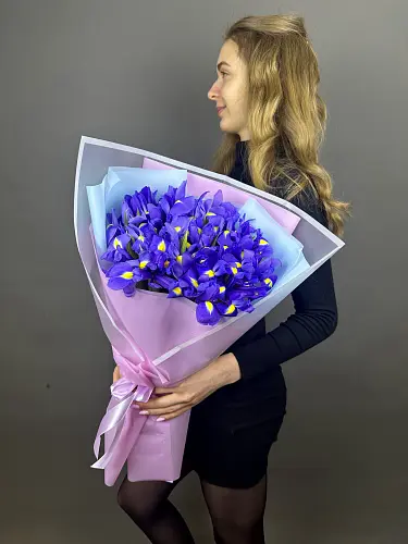 25 Синих Ирисов