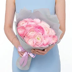 15 Розовых Ранункулюсов