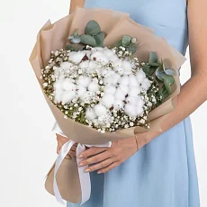 Букет из хлопка и гипсофилы
