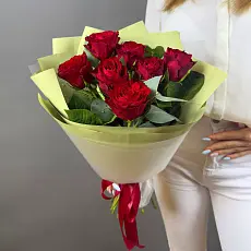 Моно букет из красных роз