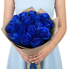 15 Синих роз в крафте