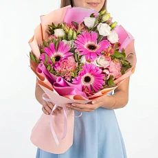 Букет с эустомой и герберой