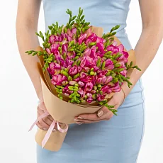 35 Малиновых Фрезий