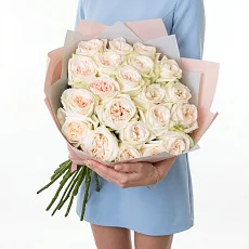 21 пионовидной розы