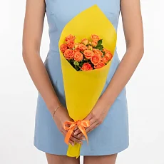 5 Оранжевых Роз в упаковке