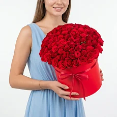 101 Кенийская красная роза в коробке