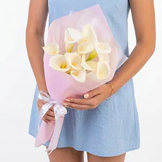 11 Белых Калл в упаковке