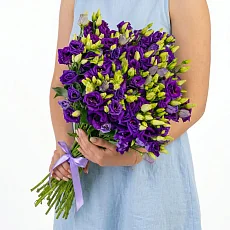 Букет из 25 Фиолетовых Эустом под ленту