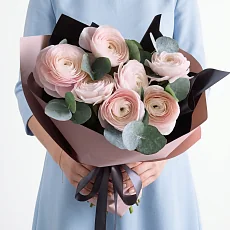 7 Нежных Розовых Ранункулюсов