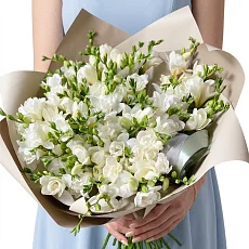 Белая  фрезия