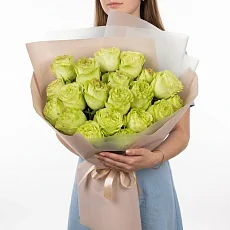 19 Зеленых Роз в упаковке