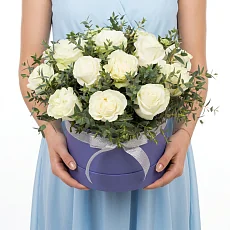Коробка с розами “Белая мечта”