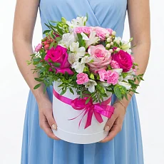 Шляпная коробка "Симфония нежности"