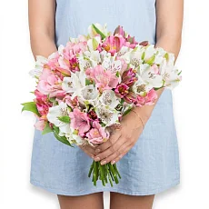 Букет невесты из Альстромерий