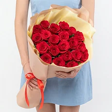 21 Бордовая роза, Кения