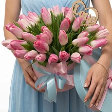 Розовые Тюльпаны в коробке - 25 шт