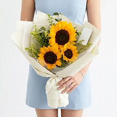 Букет из 3 подсолнуха