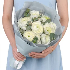 Букет  из Белых Ранункулюсов и Эвкалипта