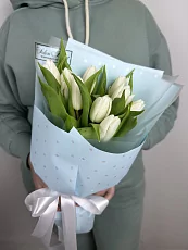 Букет из 9 Белых тюльпанов