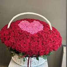 Корзина из 501 Розы сердце