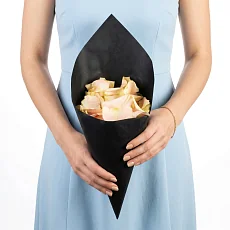 Лепестки роз нежно-розовые