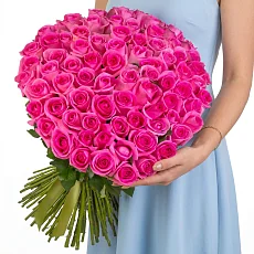 101 Розовая яркая роза