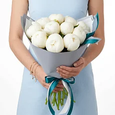 15 Нежных Пионов в упаковке