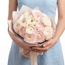 15 Ранункулюсов