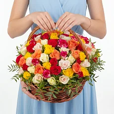 101 Роза Микс в корзине