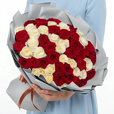 Букет из 51 красной и белой розы