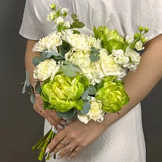 Букет невесты с пионовидными розами