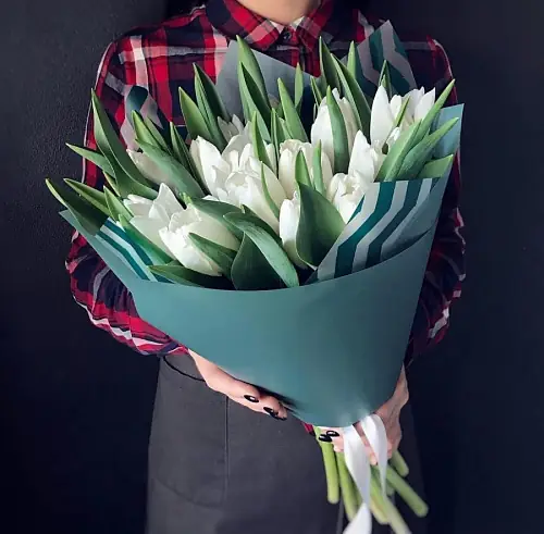 Букет 19 Нежных Тюльпанов