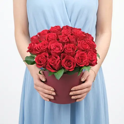 Коробочка с красными розами, 25 шт