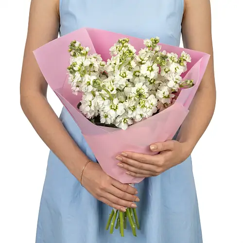 Букет "9 Белых Маттиол"