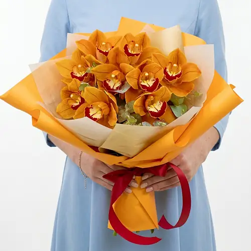 9 Карамельных Орхидей в упаковке