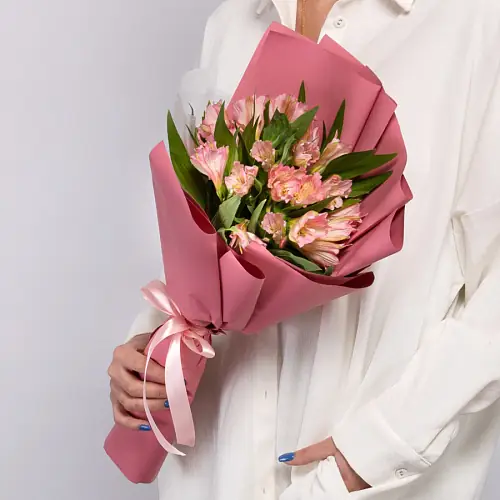 5 Ярких Альстромерий в пленке