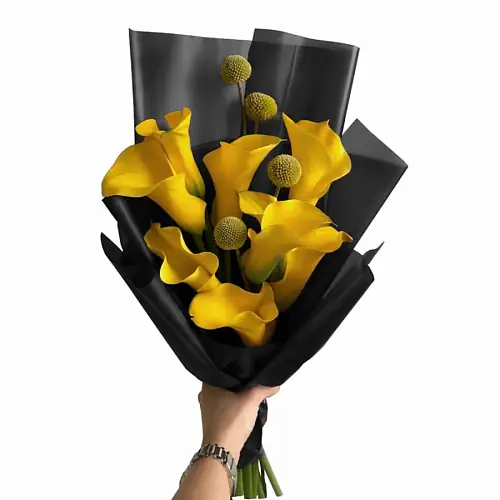 Жёлтый букет с краспедией 