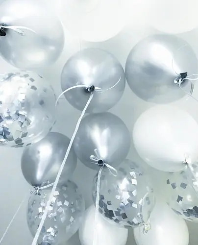 Шарики под потолок Серебряный жемчуг 15 шт