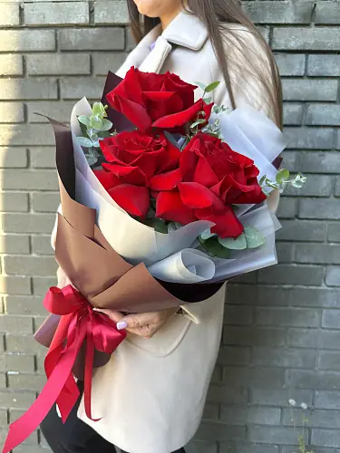 Букет живых цветов из 3 французских роз