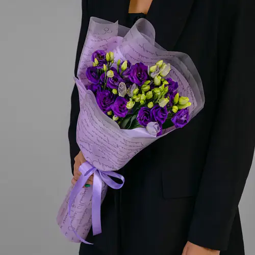 Букет "5 Фиолетовых Эустом"